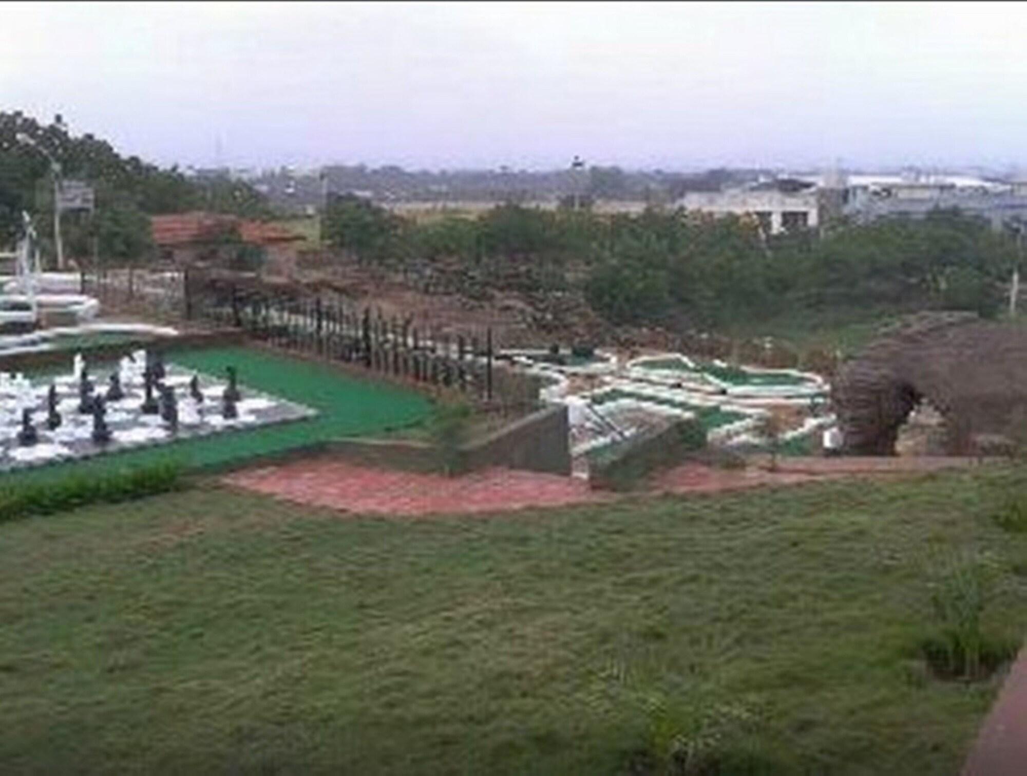 Regenta Resort Bhuj By Royal Orchid Hotels Limited Dış mekan fotoğraf
