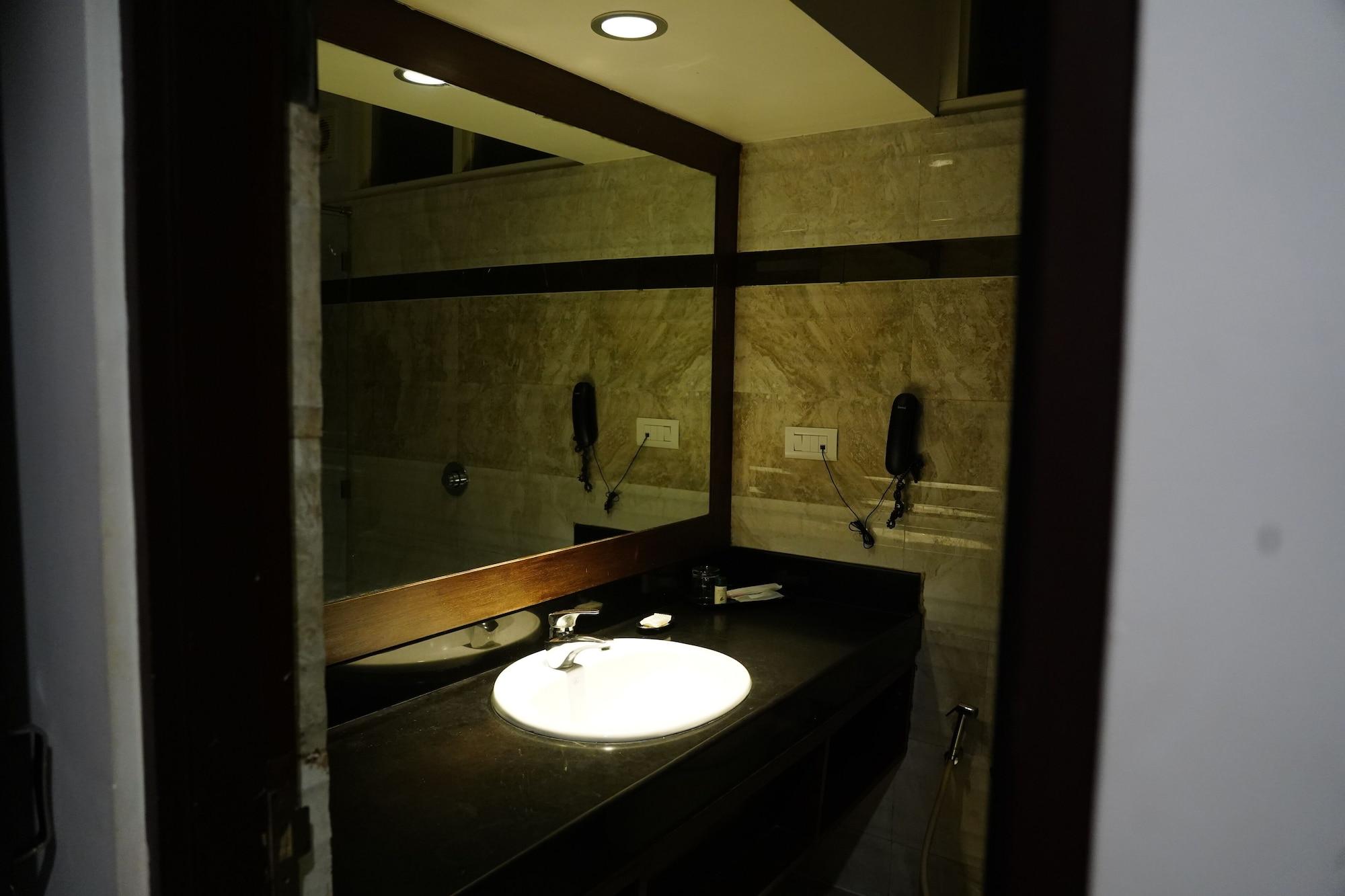 Regenta Resort Bhuj By Royal Orchid Hotels Limited Dış mekan fotoğraf