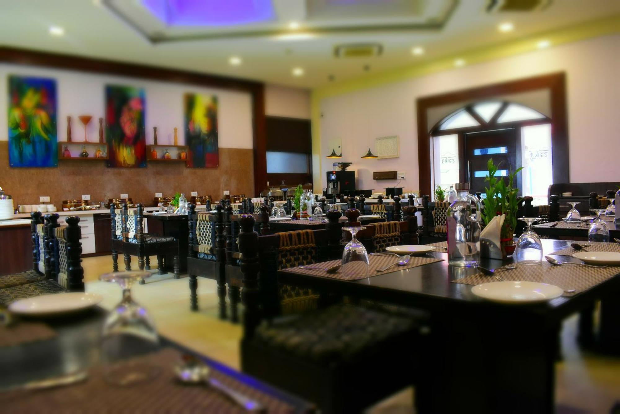Regenta Resort Bhuj By Royal Orchid Hotels Limited Dış mekan fotoğraf