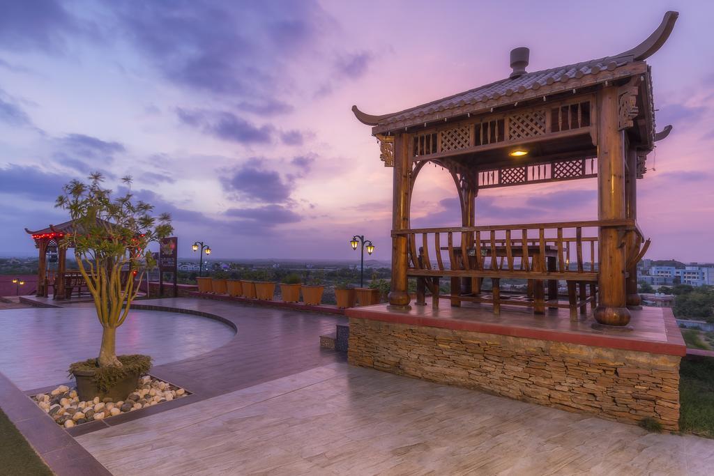 Regenta Resort Bhuj By Royal Orchid Hotels Limited Dış mekan fotoğraf