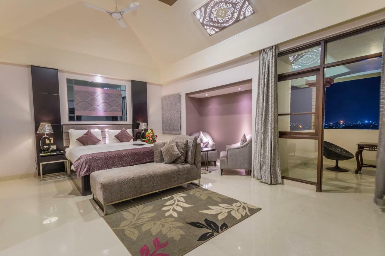 Regenta Resort Bhuj By Royal Orchid Hotels Limited Dış mekan fotoğraf